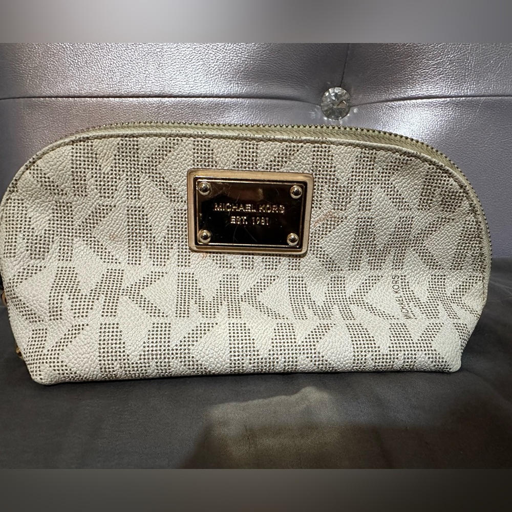 Michael Kors makeup bag